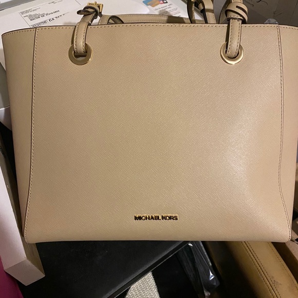 Mk bag n wallet - Picture 2 of 5